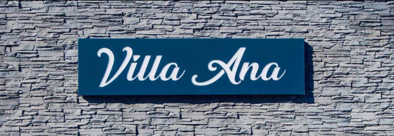 Villa Ana Kaštel Sućurac Exteriör bild
