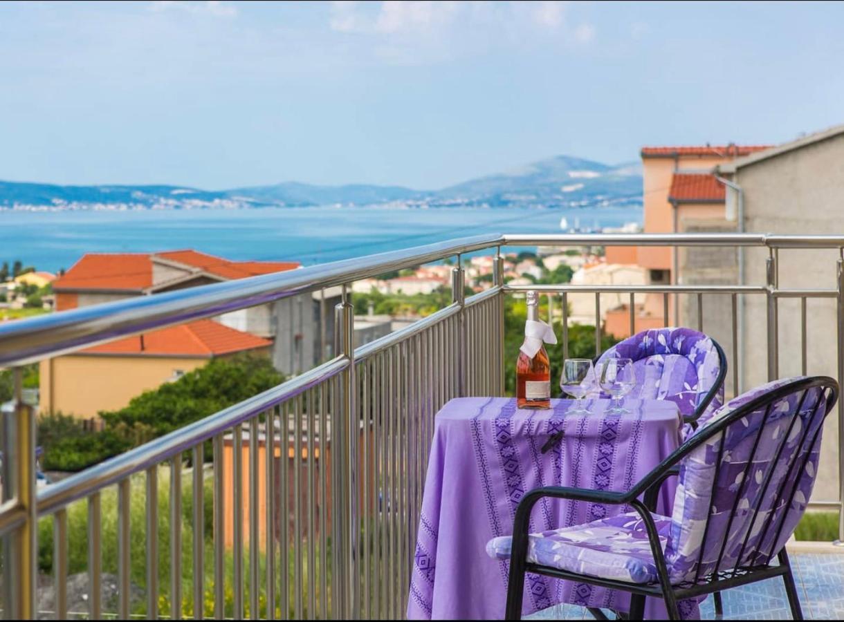 Villa Ana Kaštel Sućurac Exteriör bild