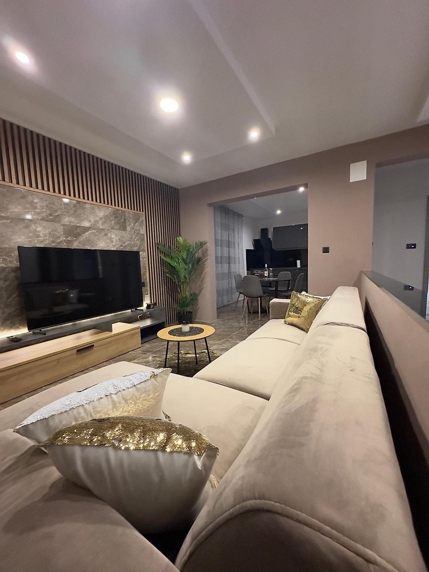Villa Ana Kaštel Sućurac Exteriör bild