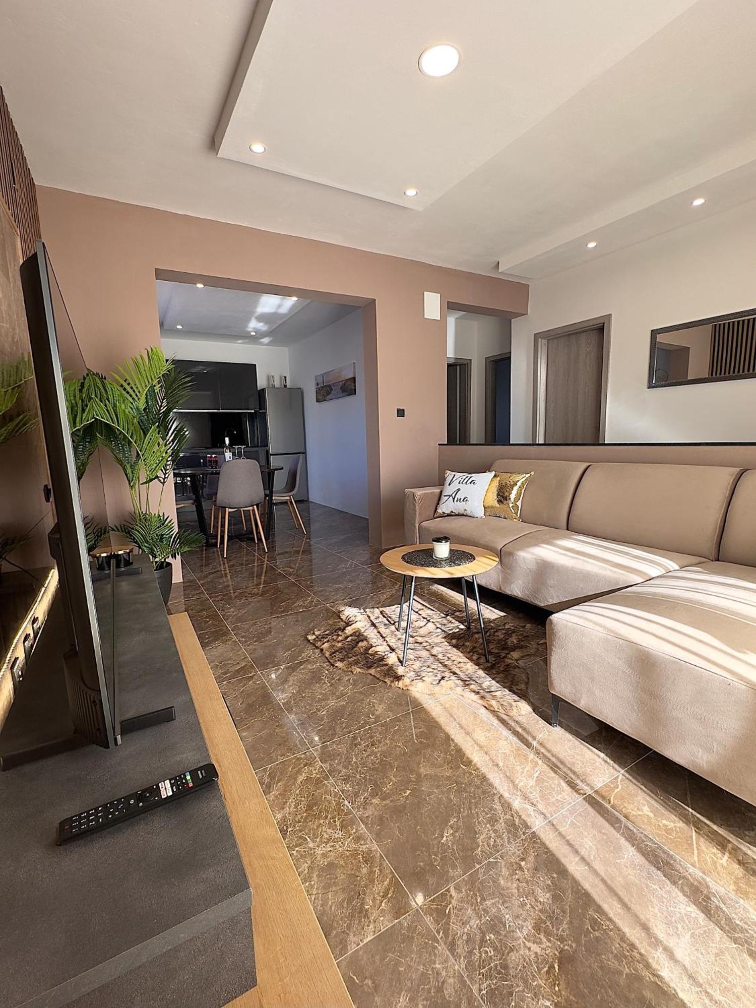 Villa Ana Kaštel Sućurac Exteriör bild