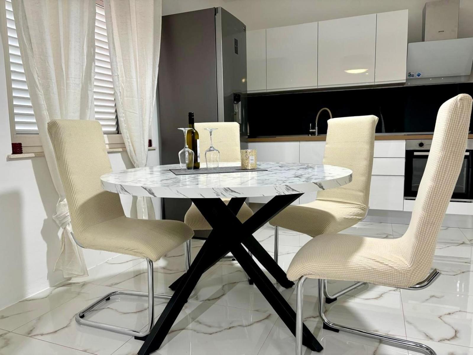 Villa Ana Kaštel Sućurac Exteriör bild