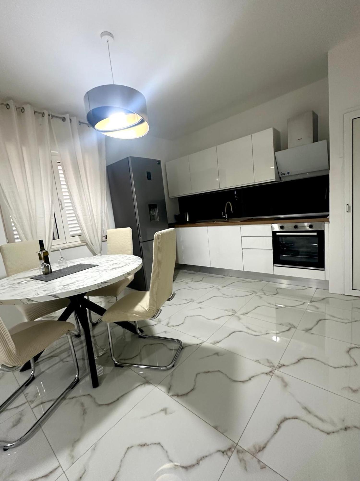 Villa Ana Kaštel Sućurac Exteriör bild