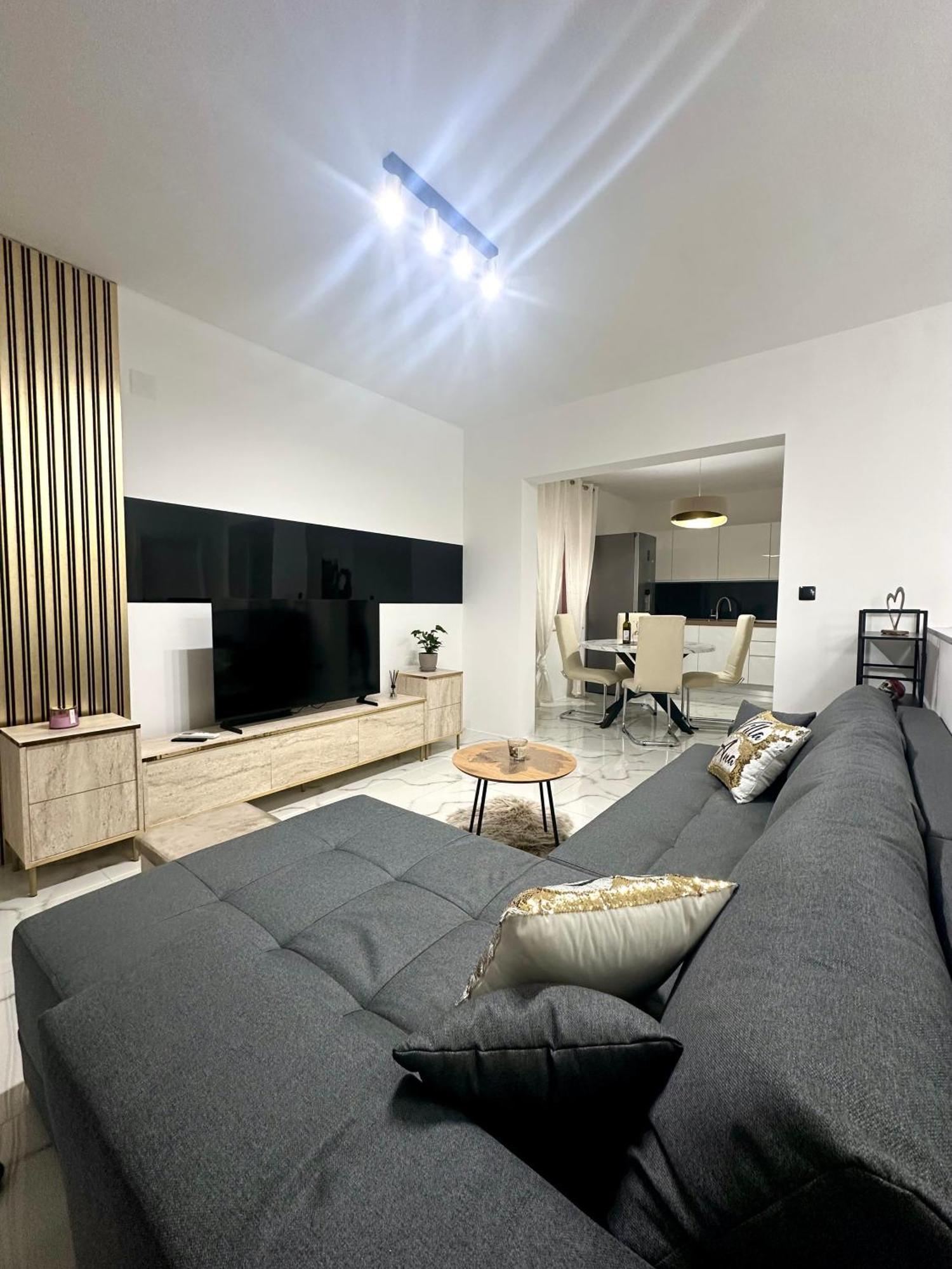 Villa Ana Kaštel Sućurac Exteriör bild